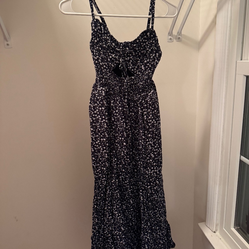 HOLLISTER floral navy maxi dress